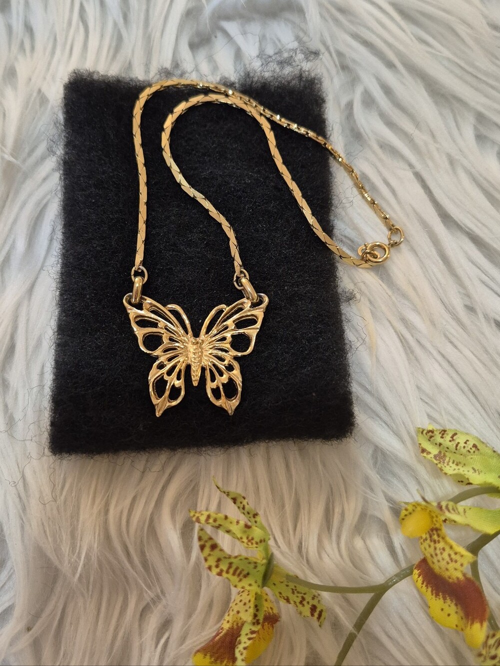 Gold Butterfly Pendant Necklace - Women Jewelry